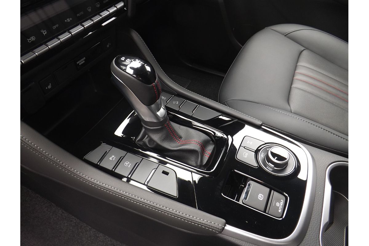 2025 Isuzu MU-X X-TERRAIN