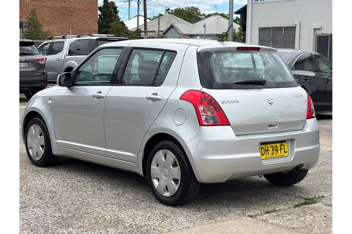 2007 Suzuki Swift RS415