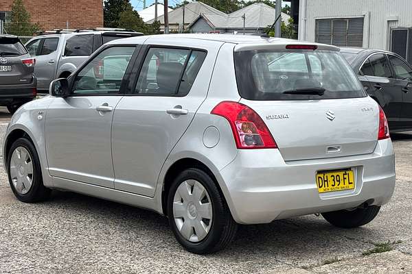 2007 Suzuki Swift RS415