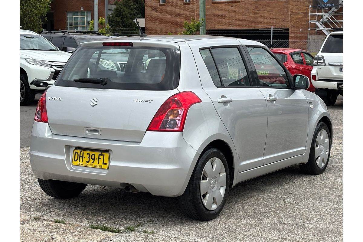 2007 Suzuki Swift RS415