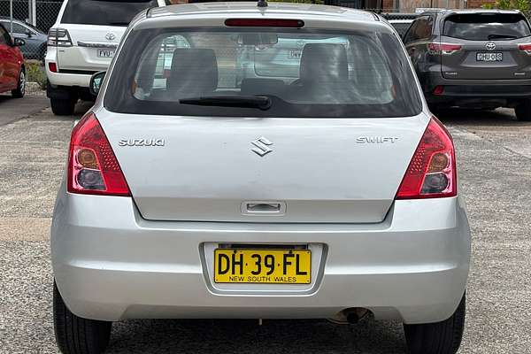 2007 Suzuki Swift RS415