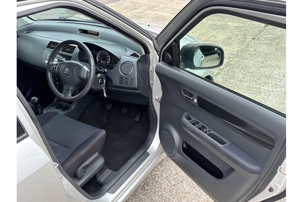 2007 Suzuki Swift RS415