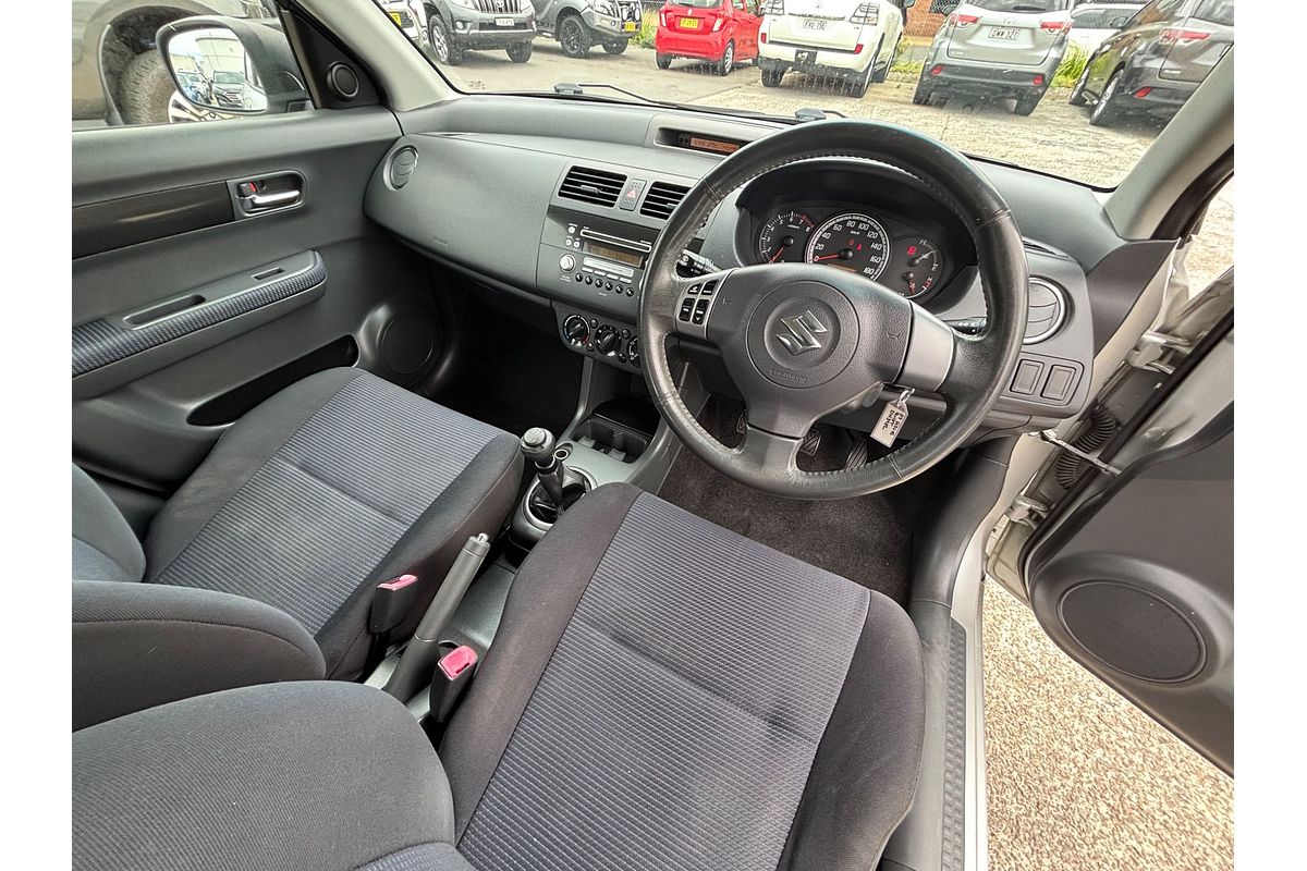 2007 Suzuki Swift RS415