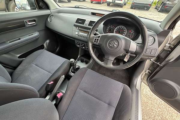 2007 Suzuki Swift RS415