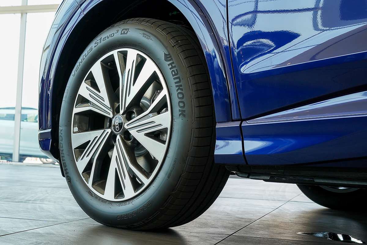 2024 Audi Q4 e-tron 45 F4