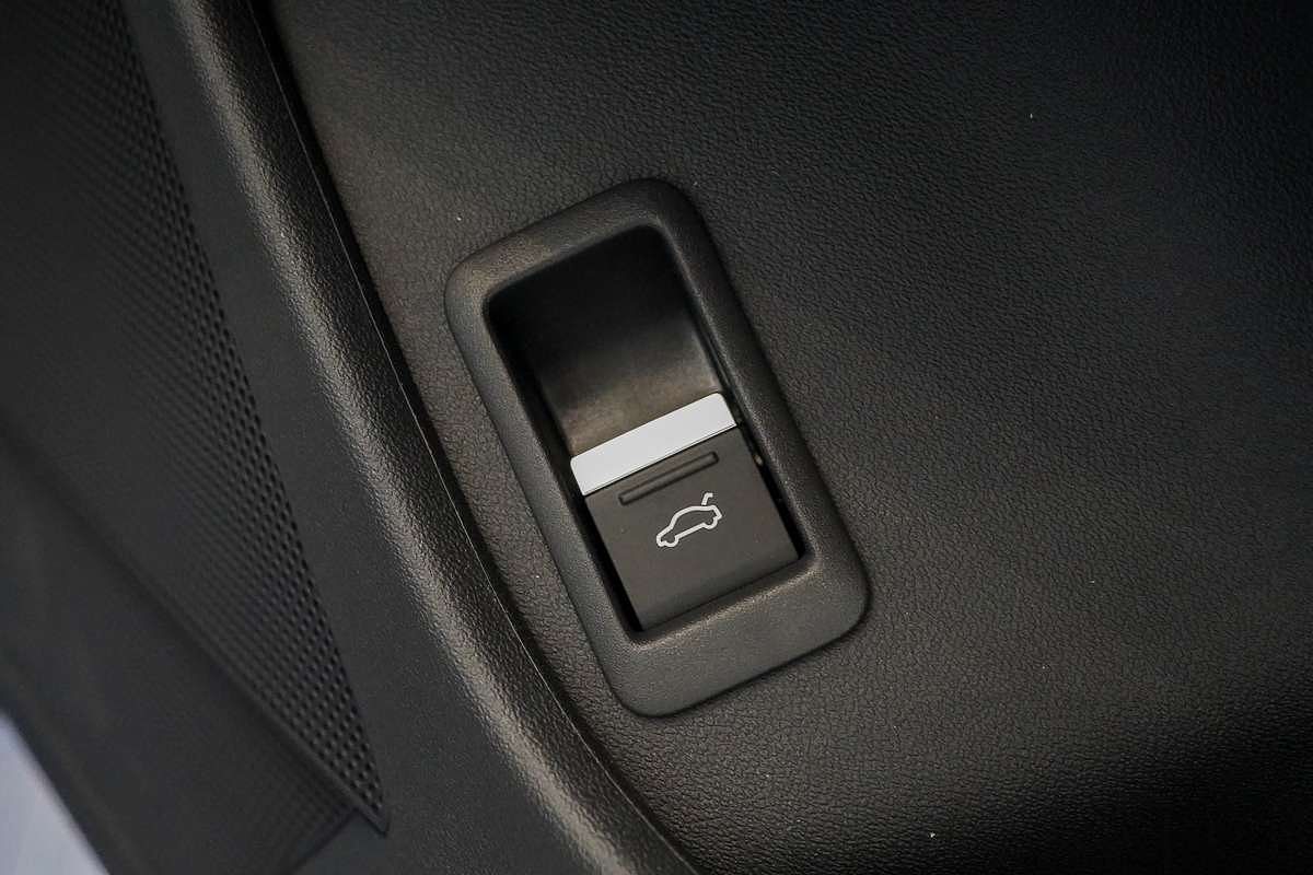 2024 Audi Q4 e-tron 45 F4