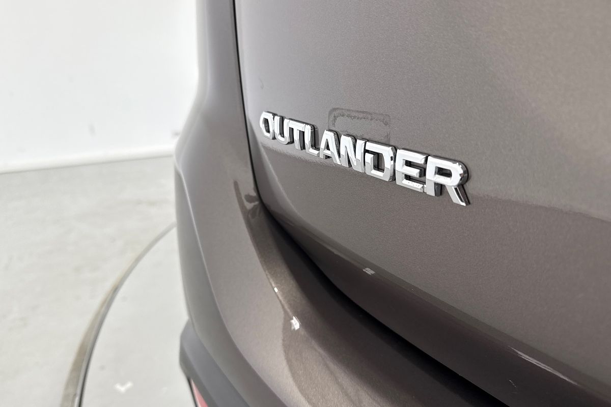 2018 Mitsubishi Outlander ES ZL