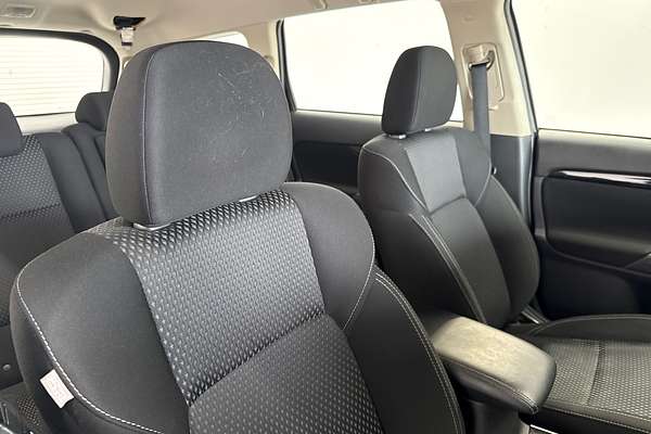 2018 Mitsubishi Outlander ES ZL