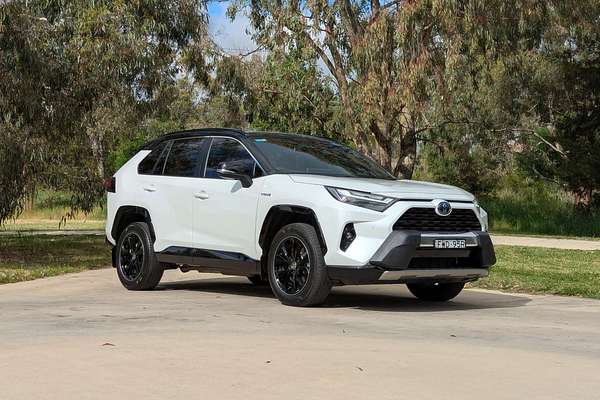 2024 Toyota RAV4 XSE AXAH54R