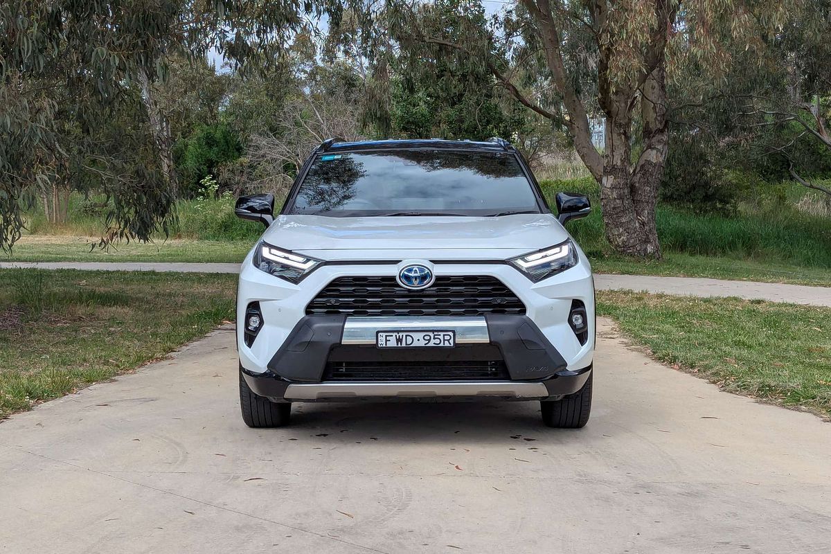 2024 Toyota RAV4 XSE AXAH54R