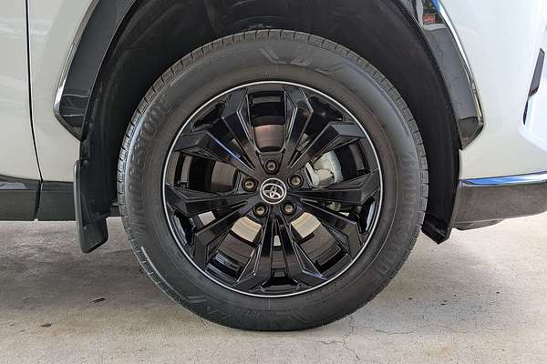 2024 Toyota RAV4 XSE AXAH54R