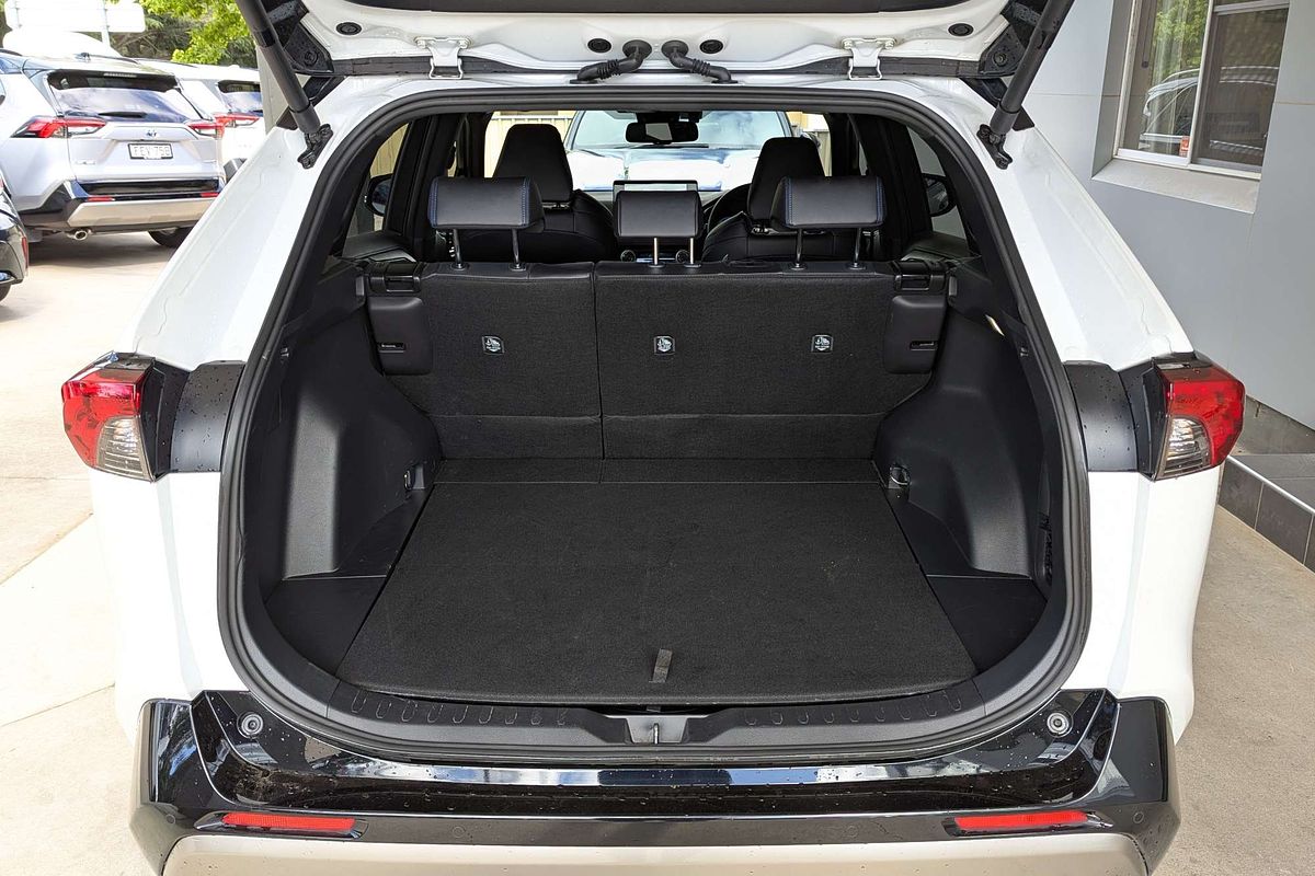 2024 Toyota RAV4 XSE AXAH54R