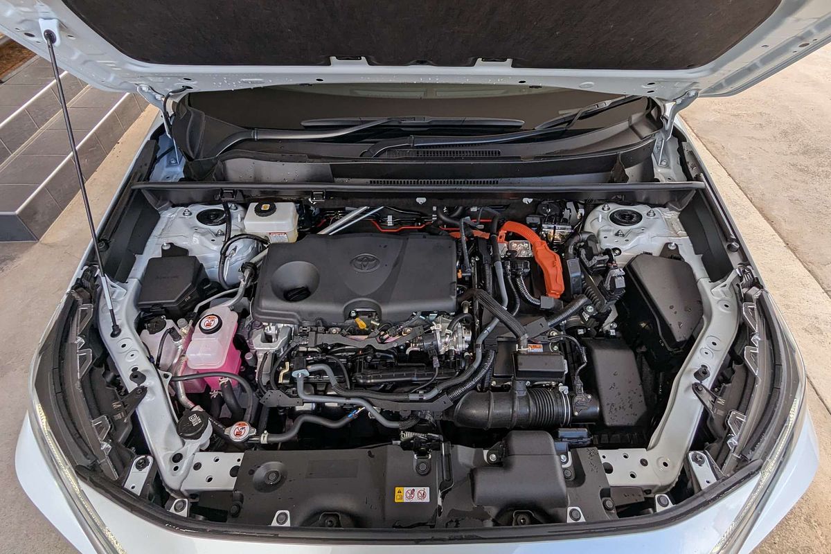 2024 Toyota RAV4 XSE AXAH54R