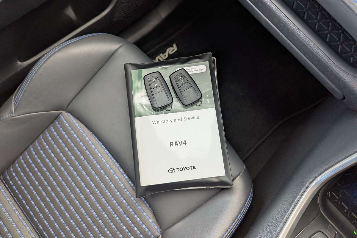 2024 Toyota RAV4 XSE AXAH54R