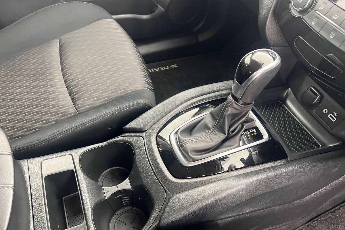 2022 Nissan X-TRAIL ST T32