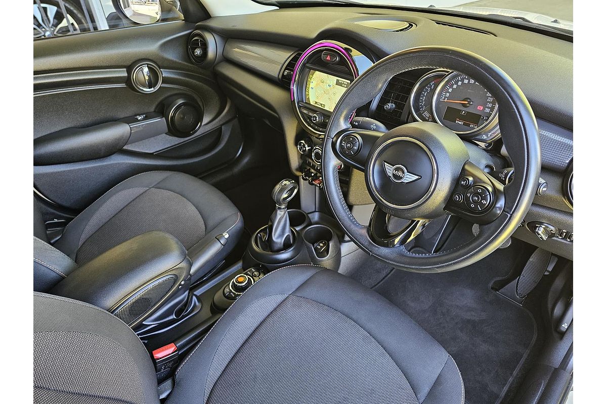 2018 MINI Hatch Cooper F55