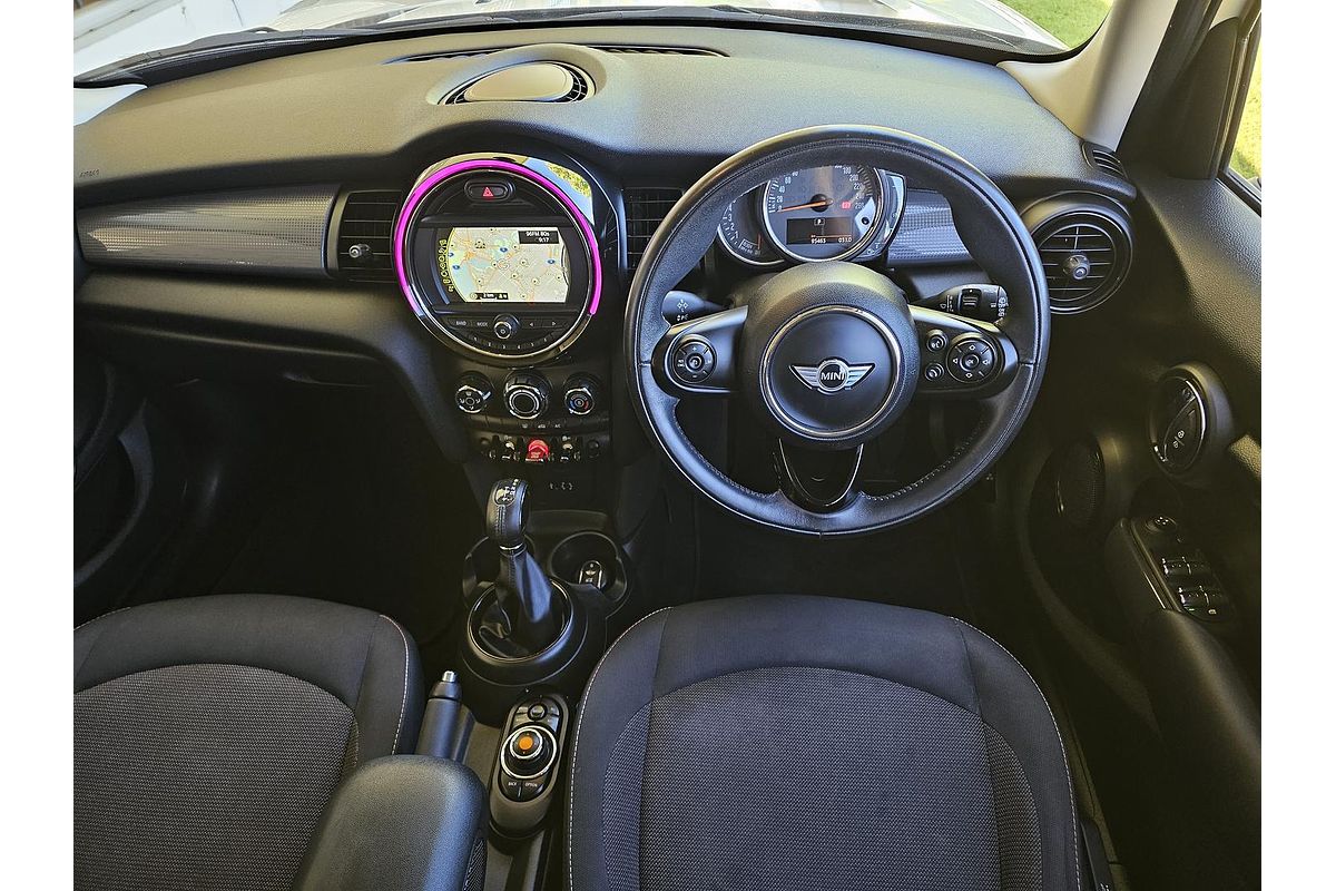 2018 MINI Hatch Cooper F55