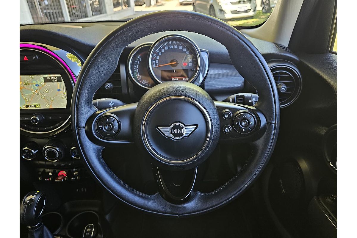 2018 MINI Hatch Cooper F55
