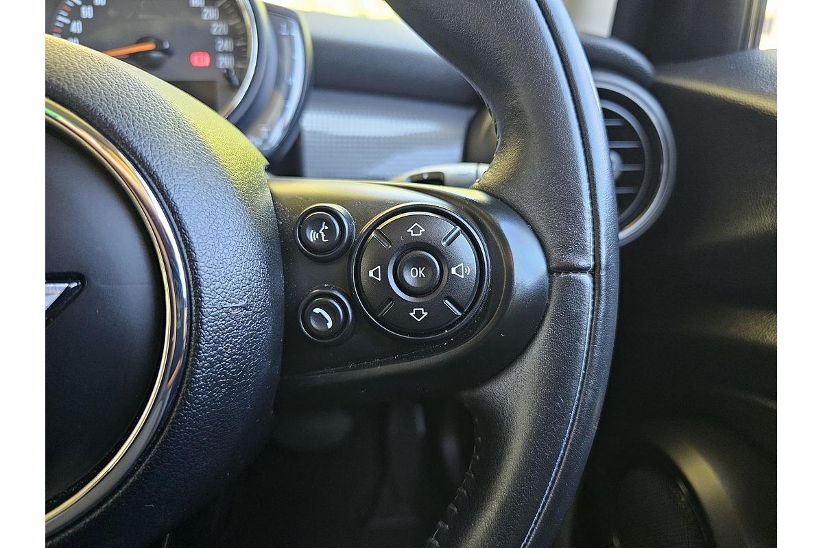 2018 MINI Hatch Cooper F55