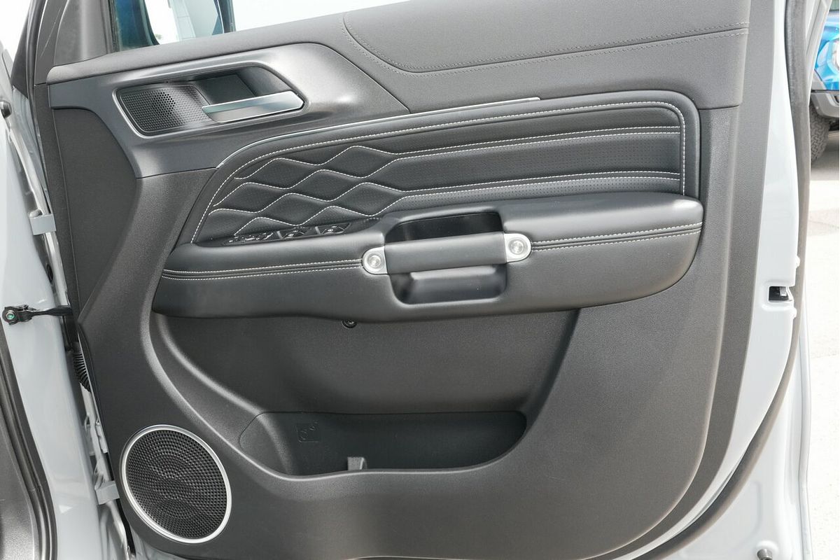 2024 GWM Tank 300 Lux P01