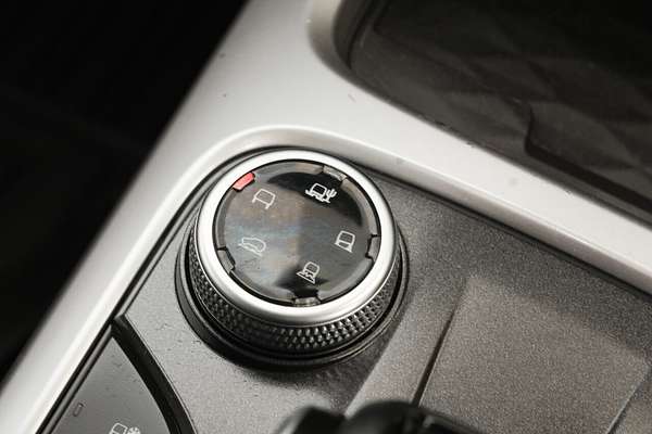 2024 GWM Tank 300 Lux P01