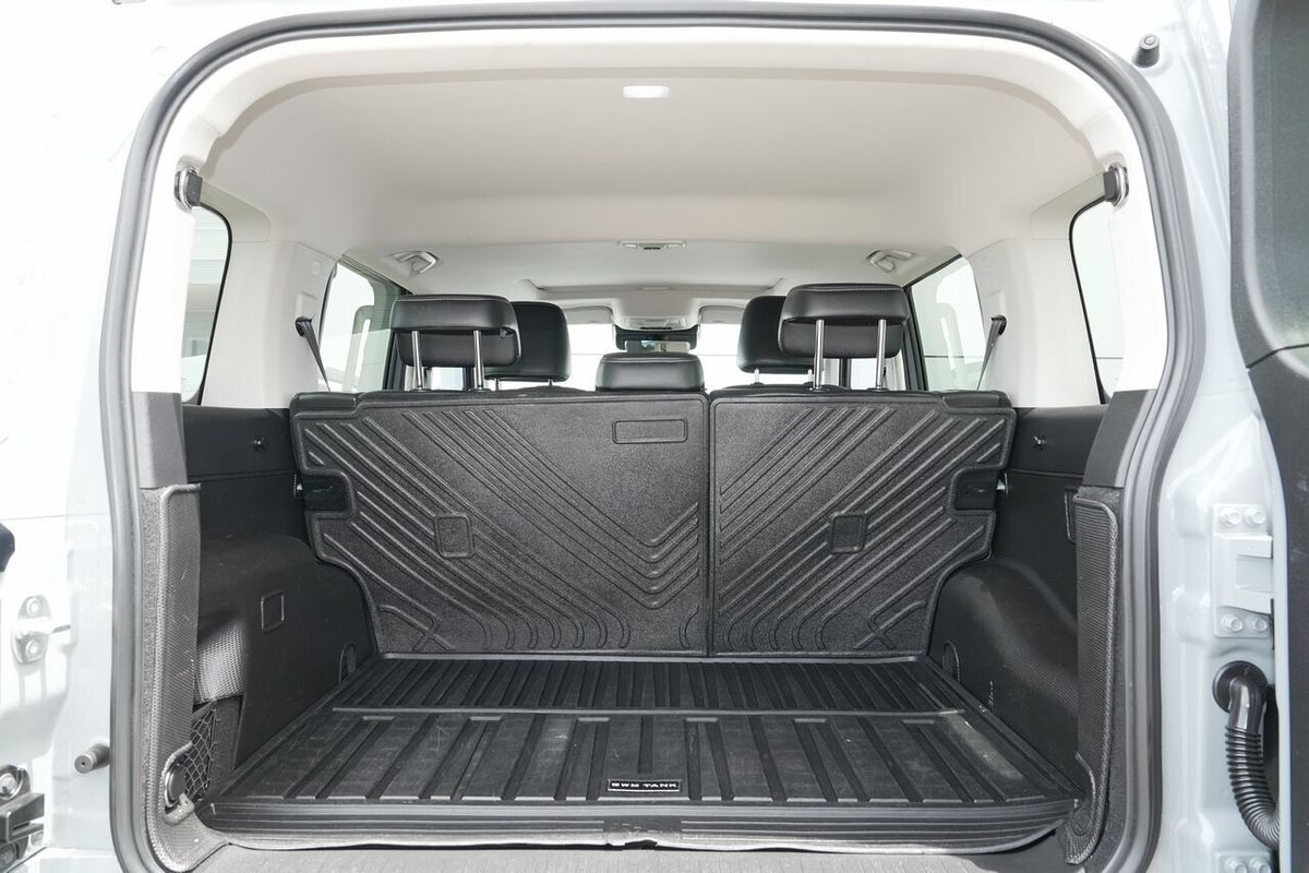 2024 GWM Tank 300 Lux P01