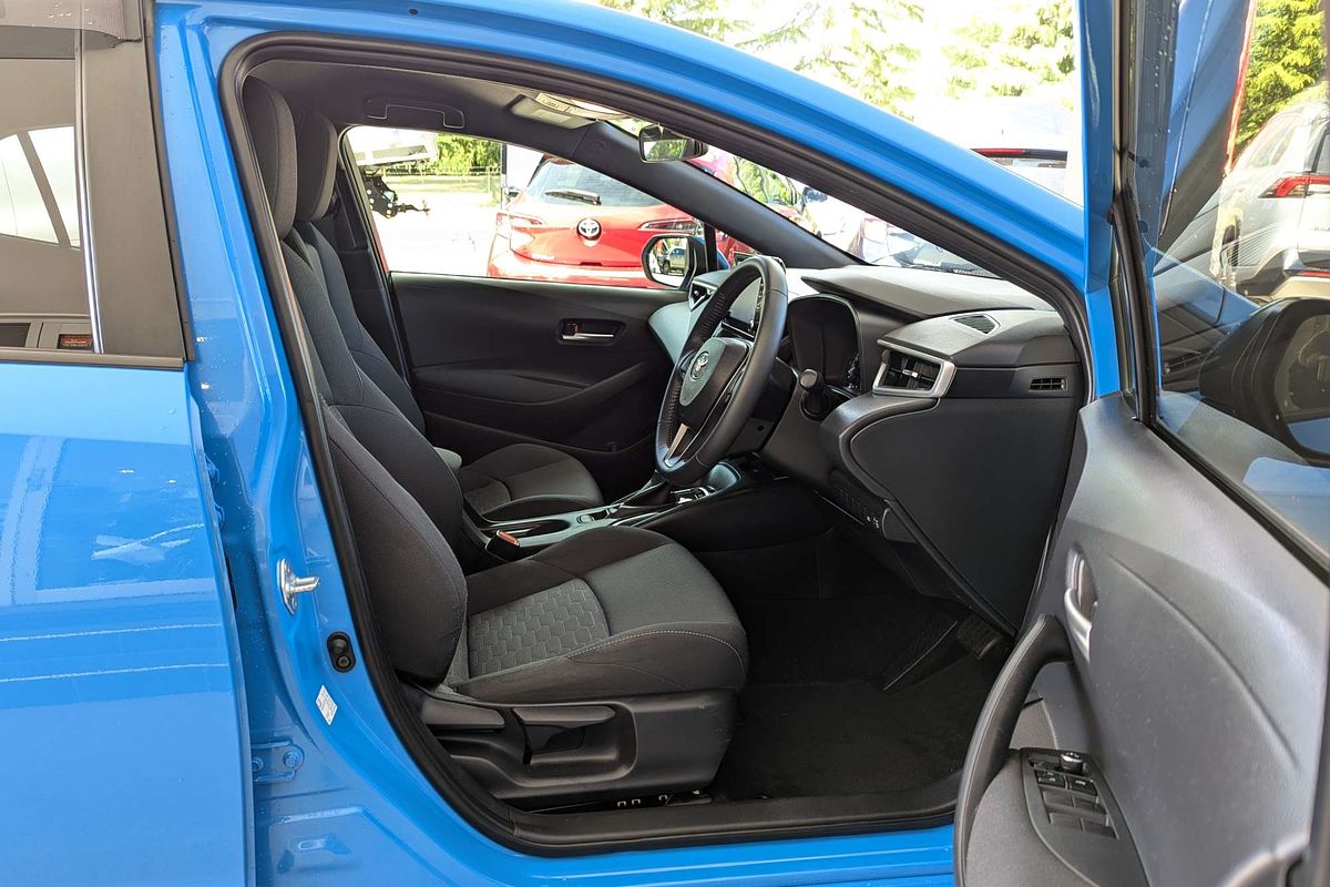 2020 Toyota Corolla SX Hybrid ZWE211R