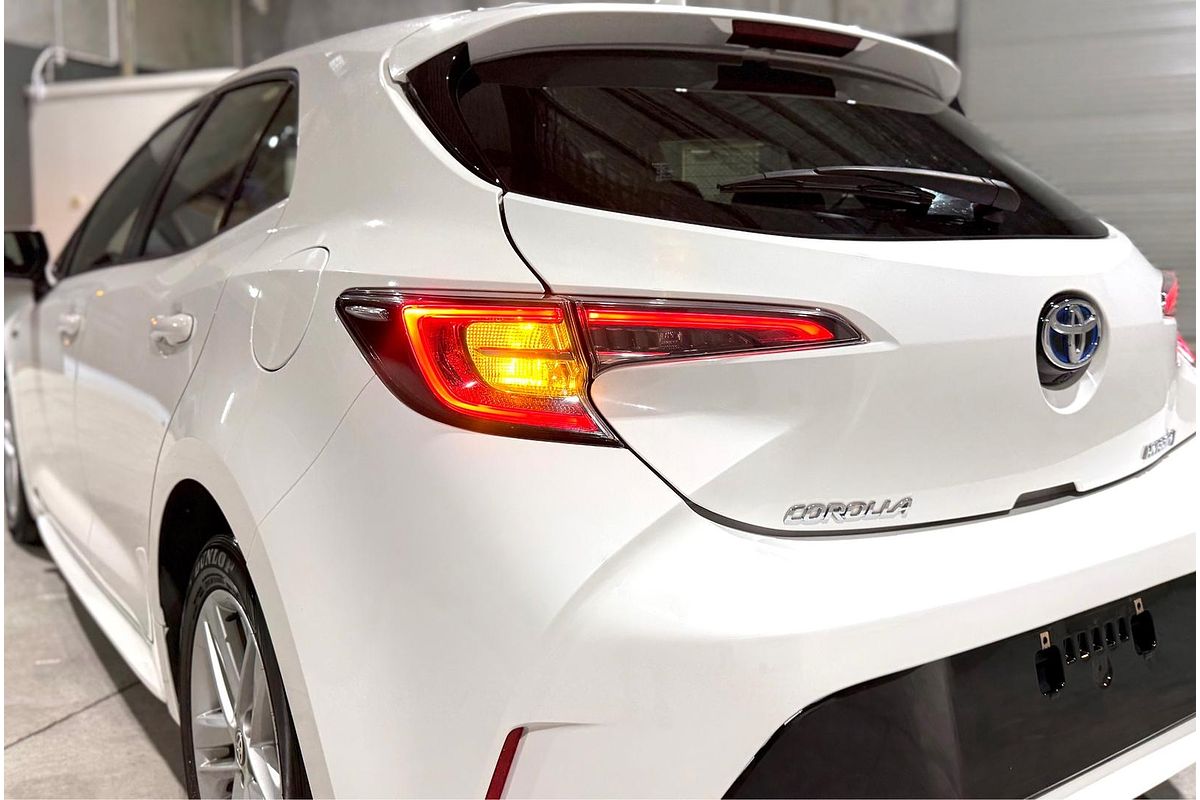 2022 Toyota Corolla Ascent Sport Hybrid ZWE211R