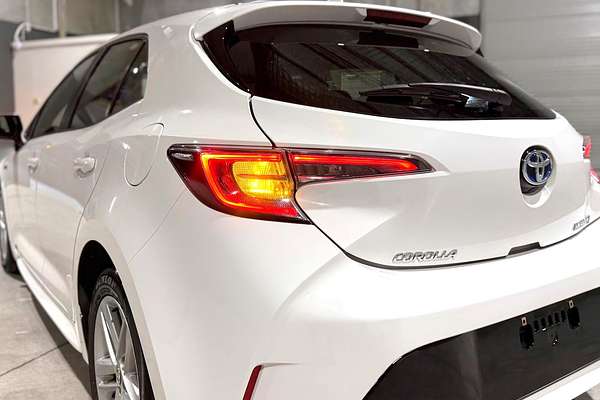 2022 Toyota Corolla Ascent Sport Hybrid ZWE211R