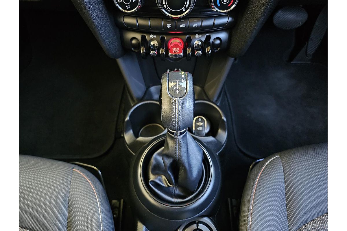 2018 MINI Hatch Cooper F55