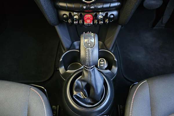 2018 MINI Hatch Cooper F55