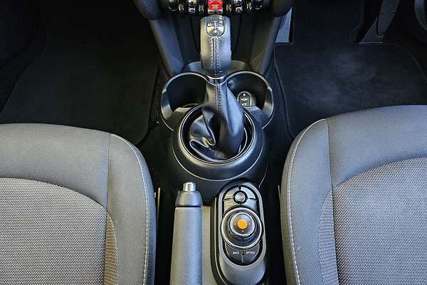 2018 MINI Hatch Cooper F55