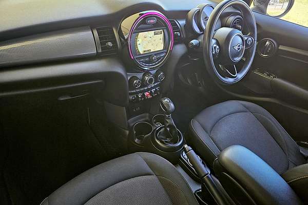 2018 MINI Hatch Cooper F55