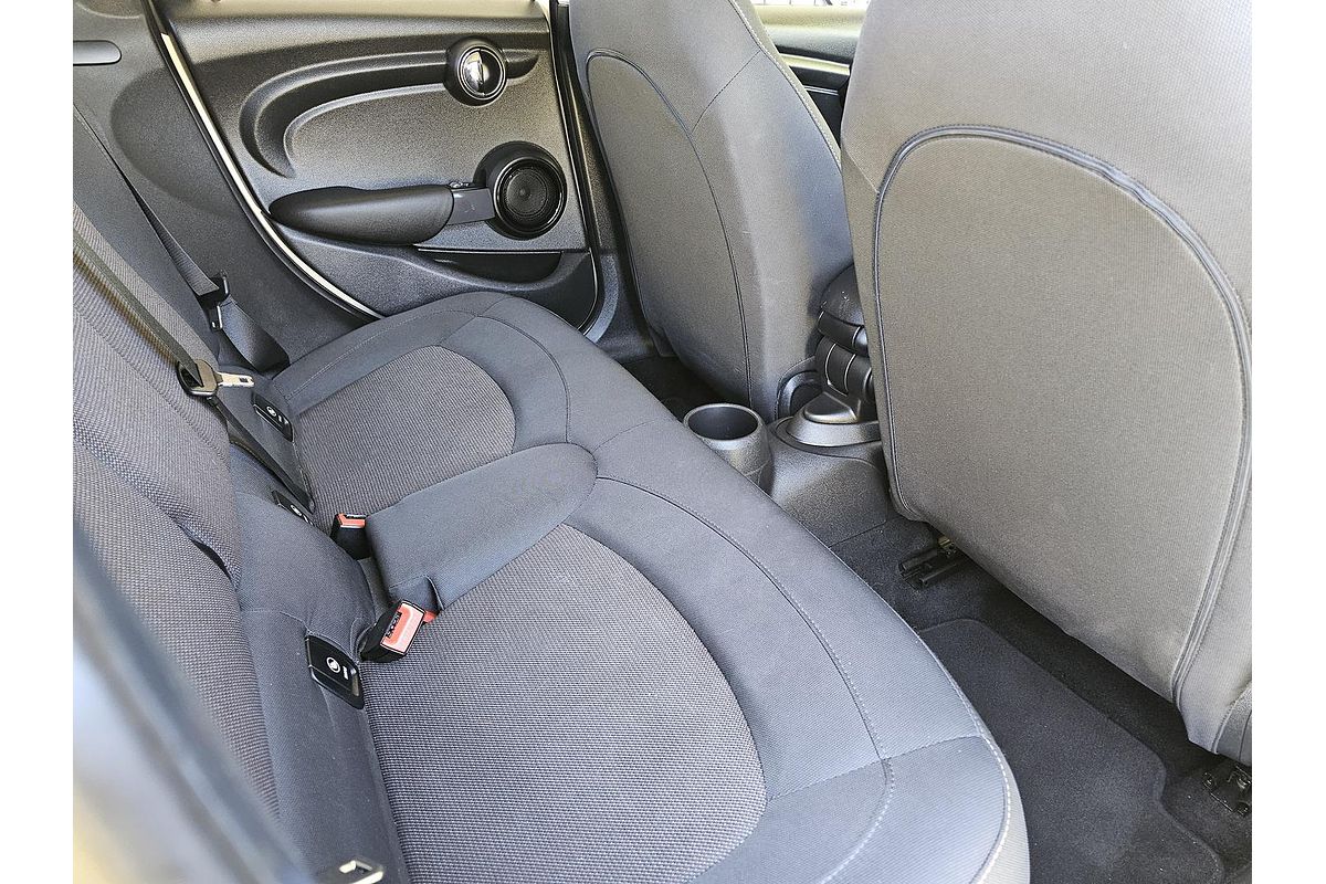 2018 MINI Hatch Cooper F55