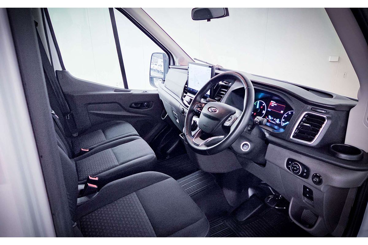 2023 Ford E-Transit 420L VO Mid Roof