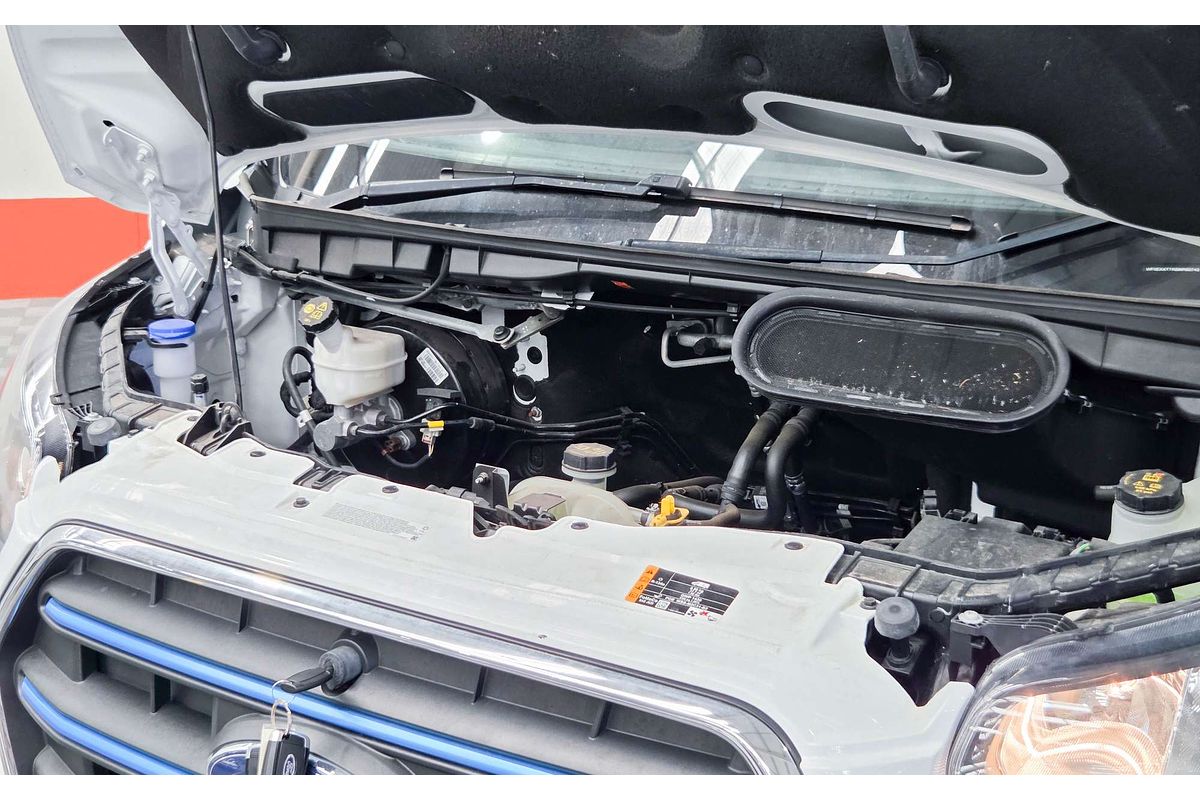 2023 Ford E-Transit 420L VO Mid Roof