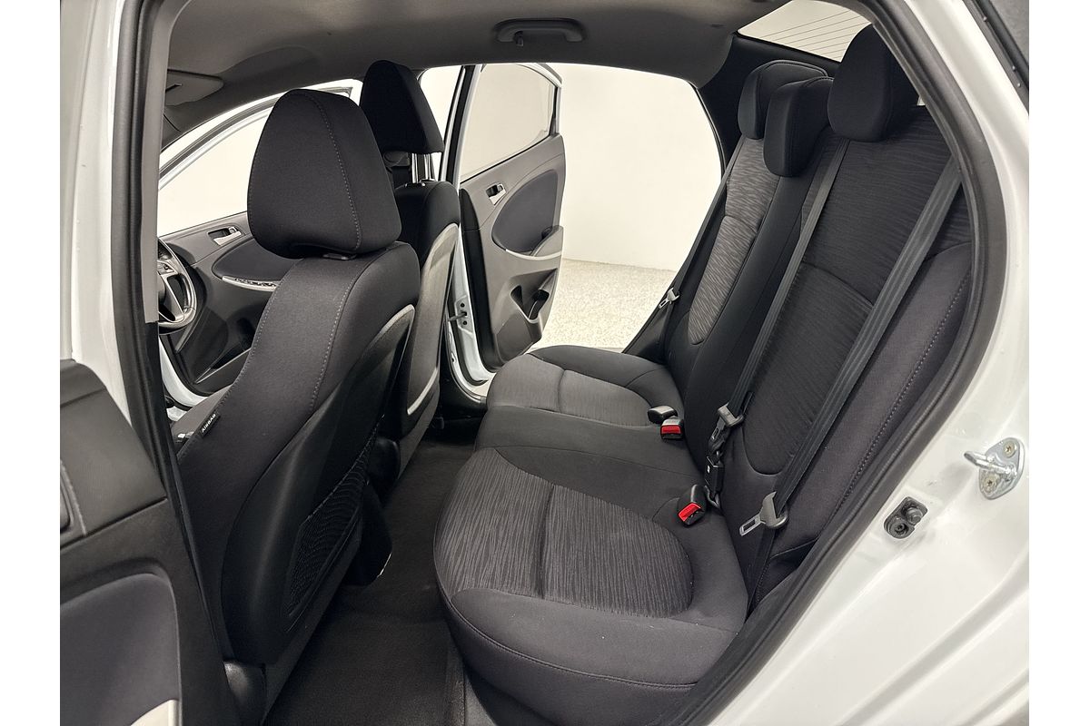 2017 Hyundai Accent Sport RB5