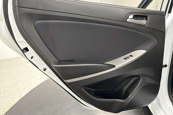 2017 Hyundai Accent Sport RB5