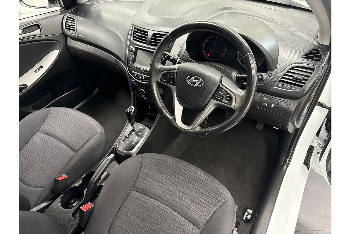 2017 Hyundai Accent Sport RB5