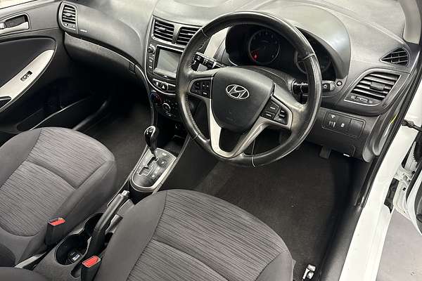 2017 Hyundai Accent Sport RB5