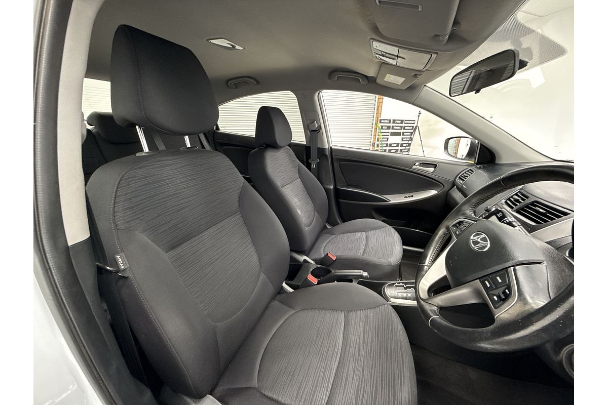 2017 Hyundai Accent Sport RB5