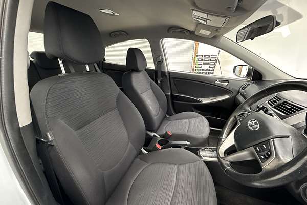 2017 Hyundai Accent Sport RB5