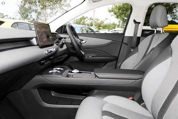 2025 MG MGS5 EV Essence 62 ZS3EM