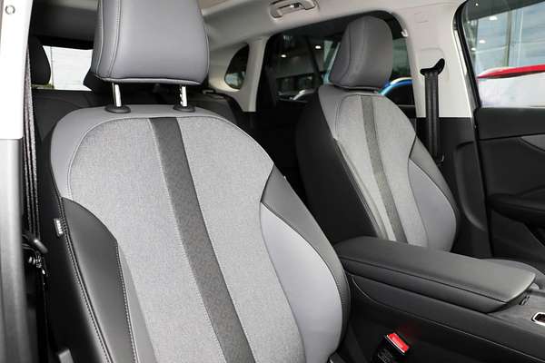 2025 MG MGS5 EV Essence 62 ZS3EM