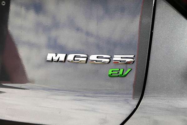 2025 MG MGS5 EV Essence 62 ZS3EM