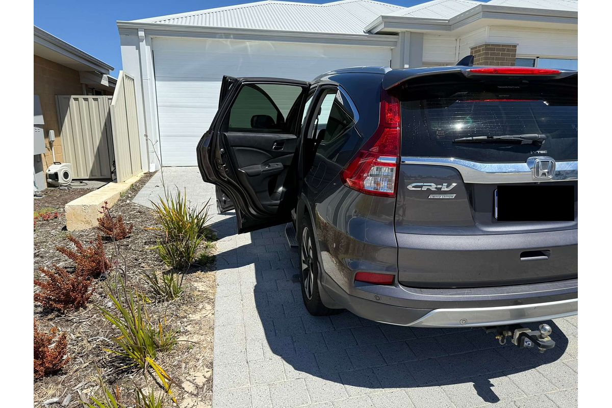 2016 Honda CR-V Limited Edition RM Series II