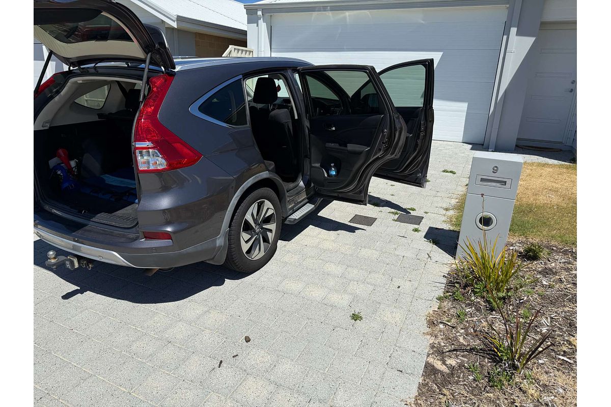 2016 Honda CR-V Limited Edition RM Series II