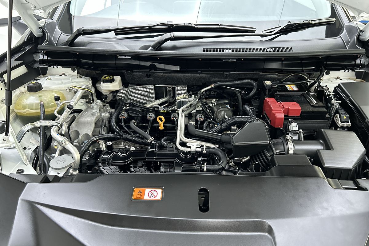 2024 Mitsubishi Outlander LS ZM