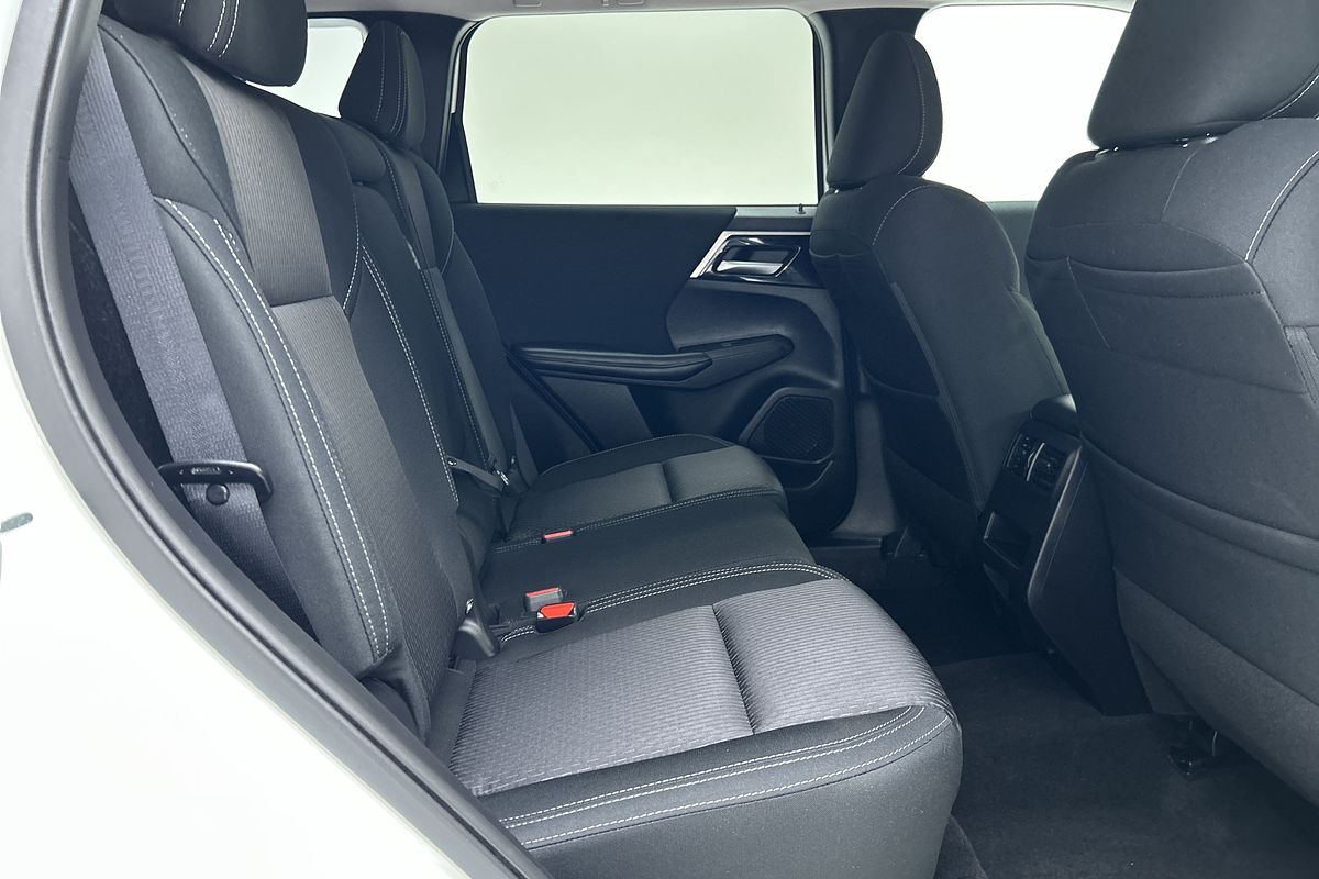 2024 Mitsubishi Outlander LS ZM