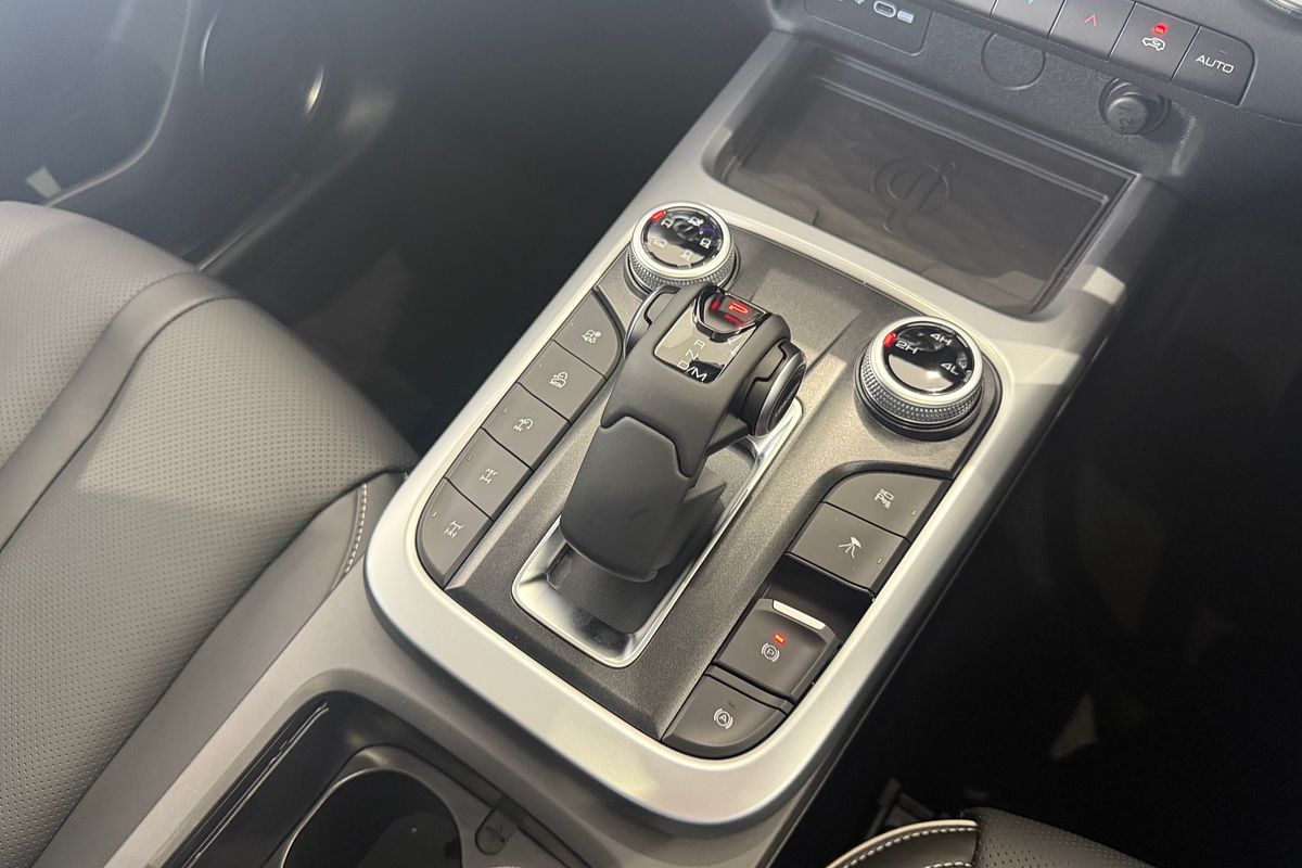 2025 GWM Tank 300 Ultra P01